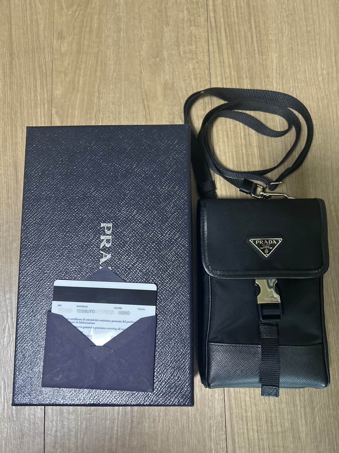 프라다 미니 크로스백 블랙 2ZH109 상품이미지1