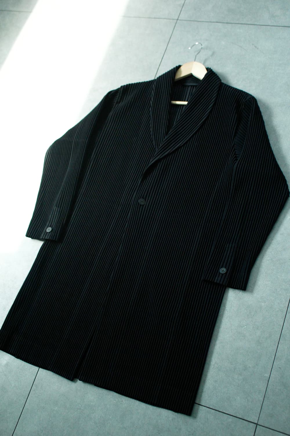 Homme Plisse Black Coat 상품이미지1