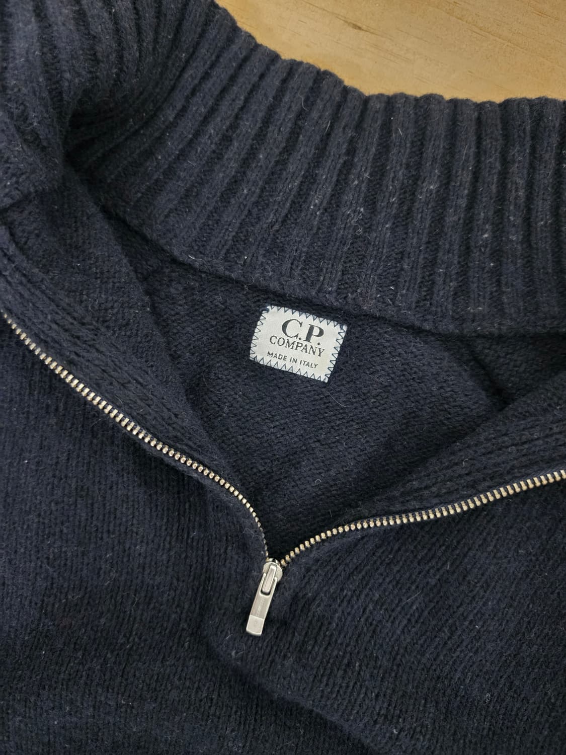 04AW 씨피컴퍼니 울 쿼터 집 니트 상품이미지5