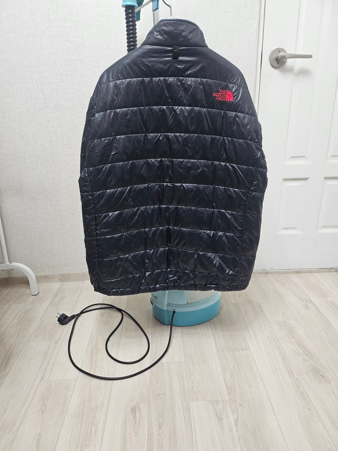 (100)L ☆초대장급☆ 노스페이스 [블랙] 경량패딩 상품이미지6