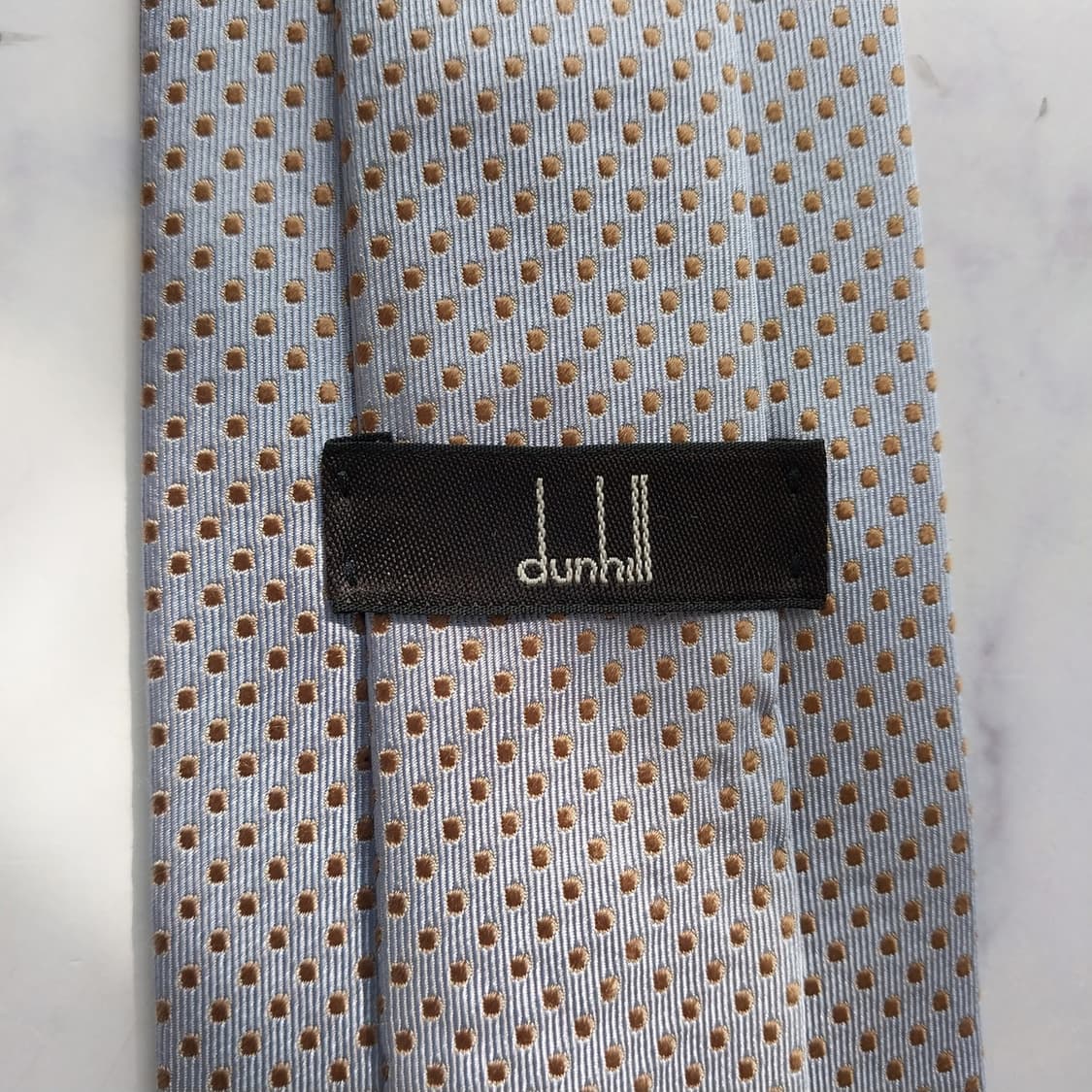 던힐 스카이블루 도트 패턴 넥타이 9.2cm A~B등급 K2425
 상품이미지4