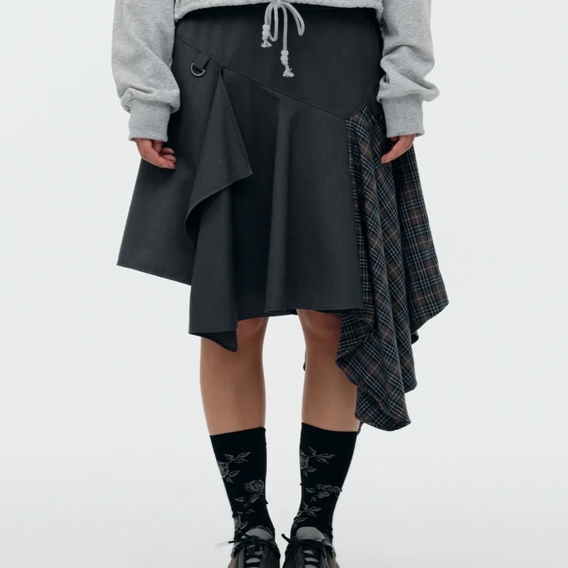뚜오미오 LAYERED ASYMMETRIC SKIRT 레이어드 스커트 상품이미지1