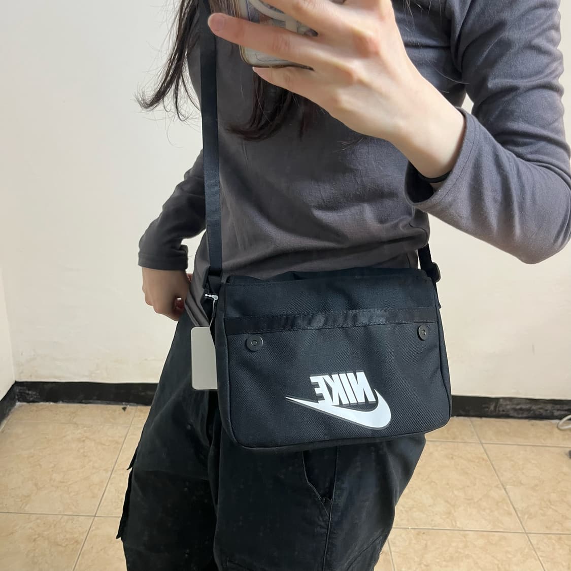 Nike crossbody bag 상품이미지2