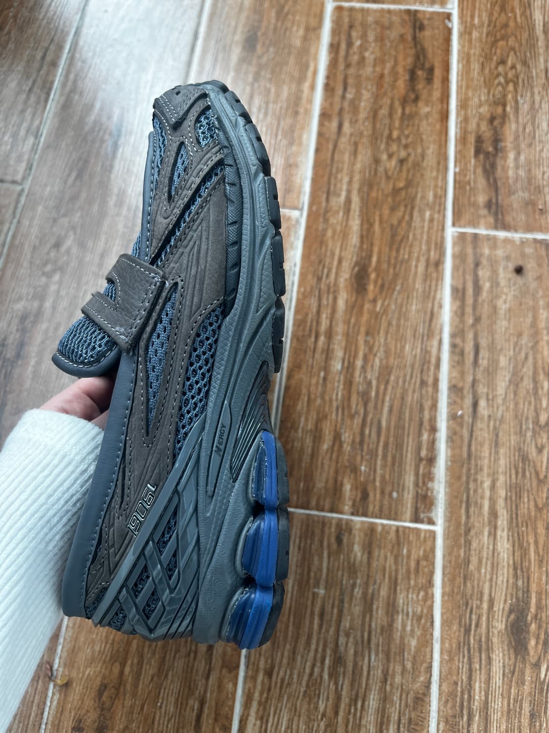 뉴발란스 1906L 마그넷 팬텀 상품이미지2