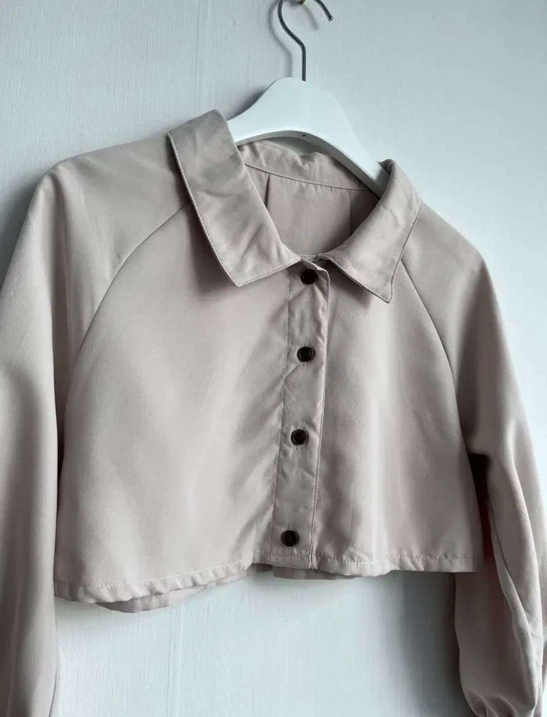 GRL 베이지 크롭 셔츠 상품이미지2