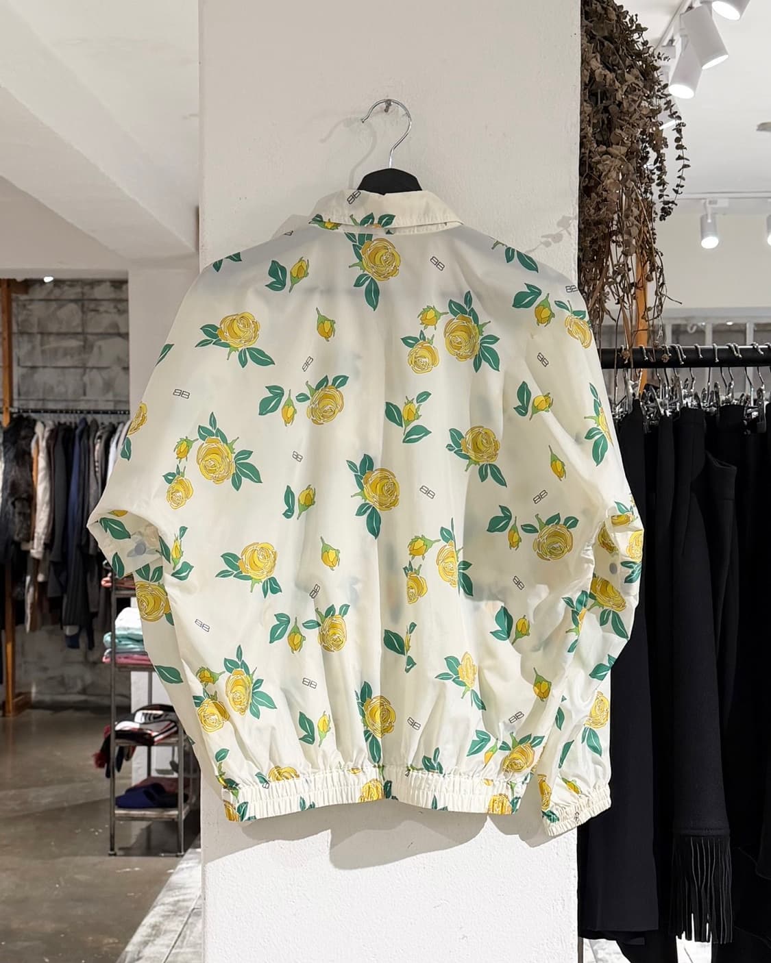 발렌시아가 스포츠 화이트 BB로고 옐로우 로즈 프린팅 셋업 상품이미지5