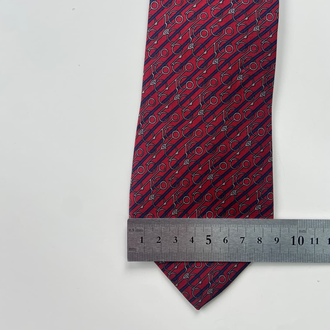 구찌(GUCCI) 심플로고 명품 정품 넥타이8.6cm 상품이미지8