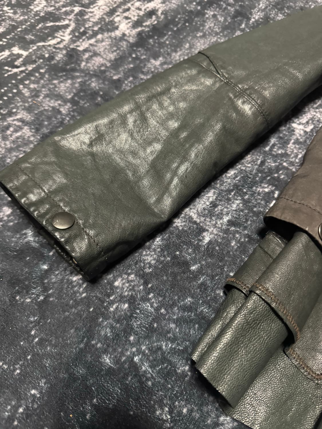 rough green cross leather jacket 상품이미지3