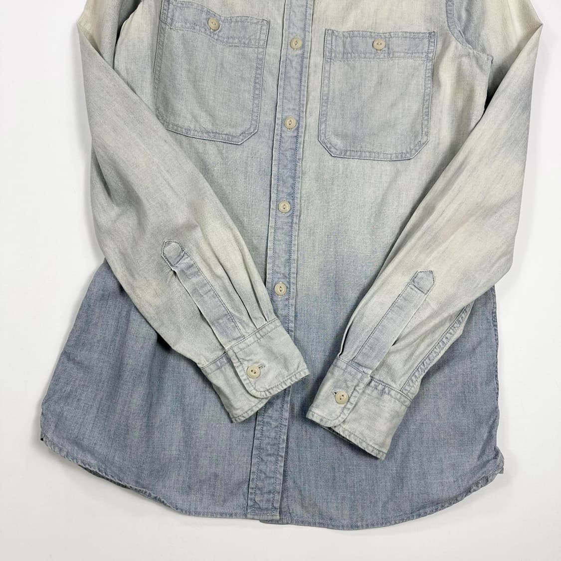 데님앤서플라이 연청 워싱 데님 셔츠 (XXS 여성추천) 상품이미지3