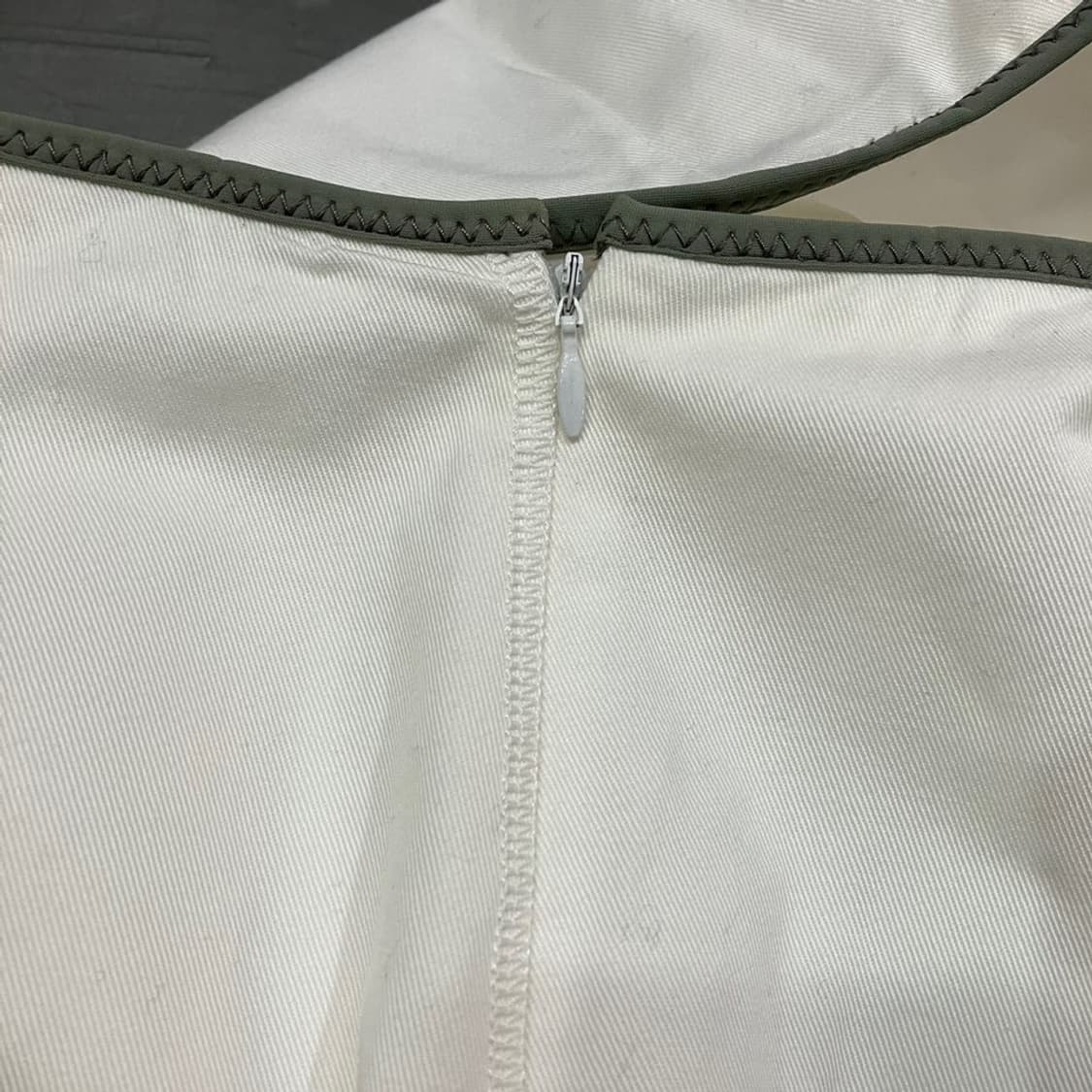 프라다 아카이브 화이트 5부 팬츠 상품이미지5