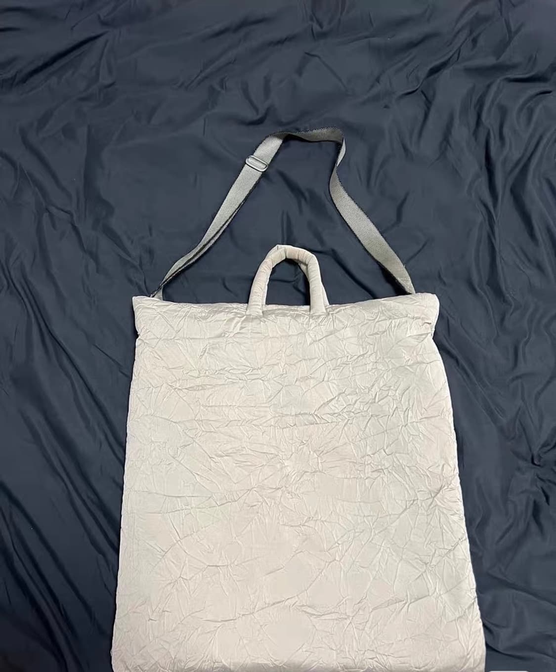 아워레가시 크링클 필로우 토트 백 상품이미지3