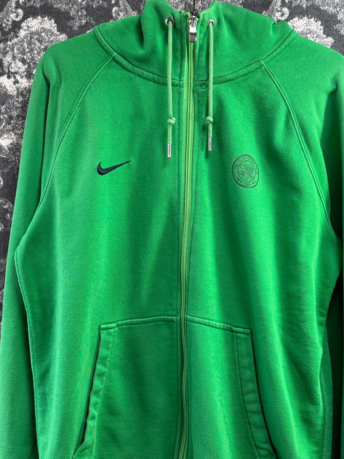 nike celtic club 나이키 셀틱fc 후드 집업 상품이미지3