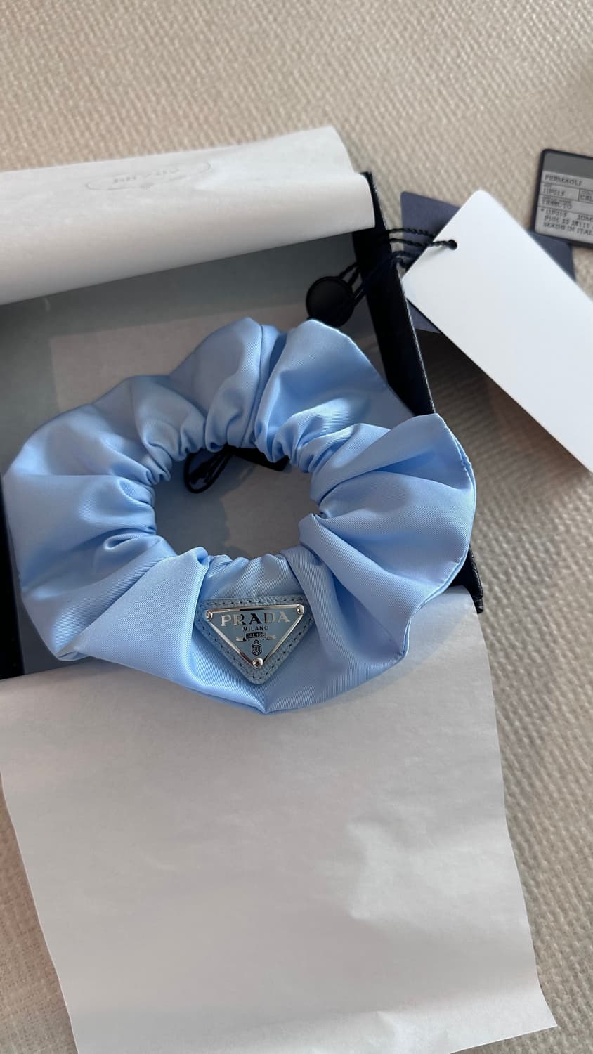 프라다 스크런치 나일론 새상품 상품이미지1