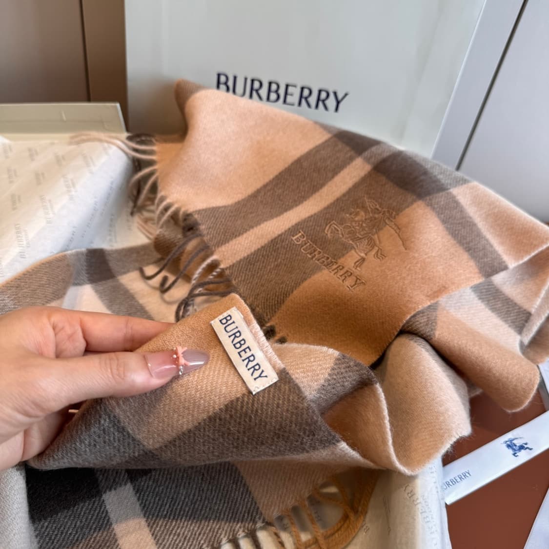 버버리 리버서블 스카프 100% 램스울
 상품이미지5