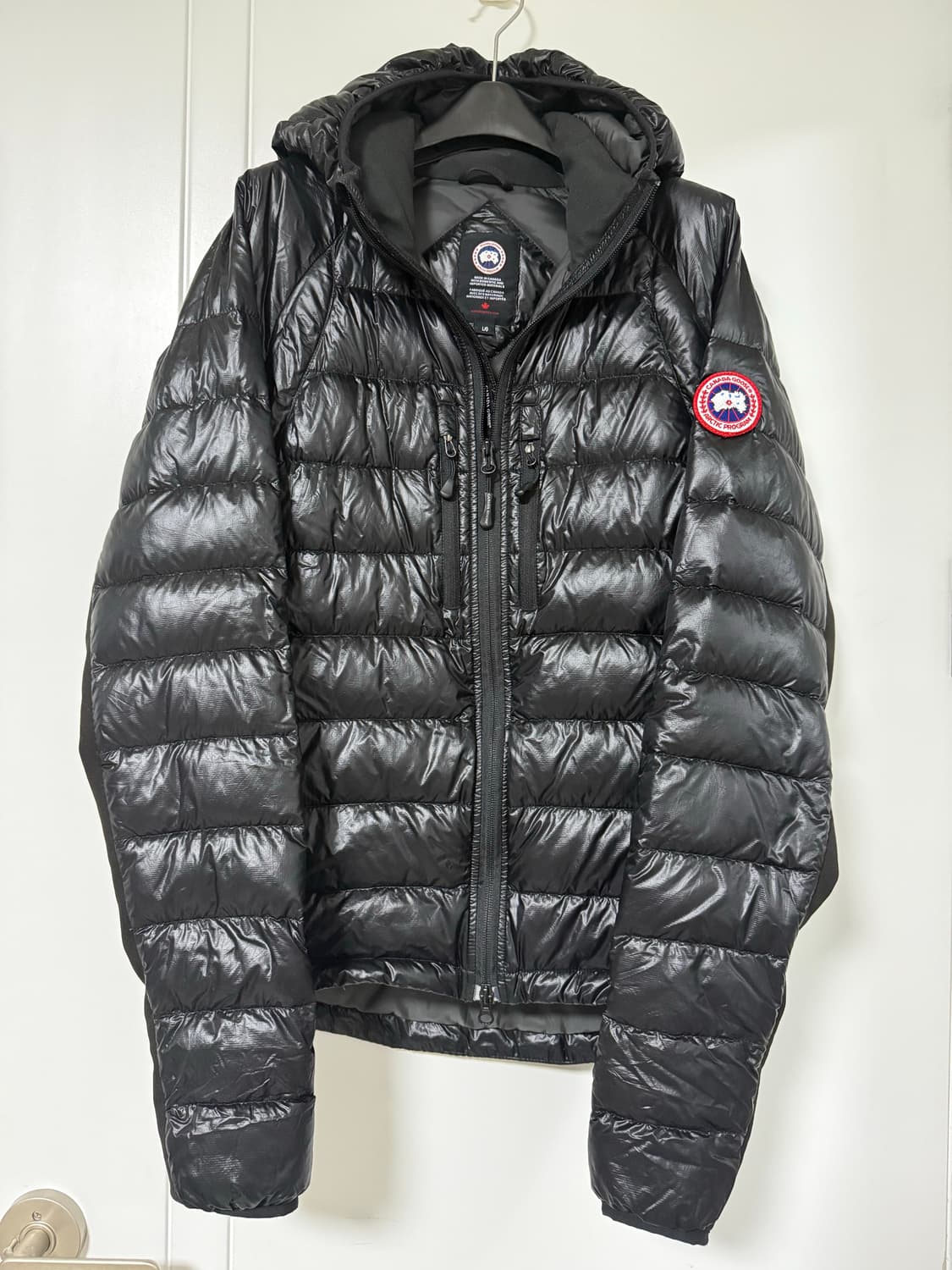 캐나다구스 하이브릿지 라이트 유광 경량패딩 상품이미지2