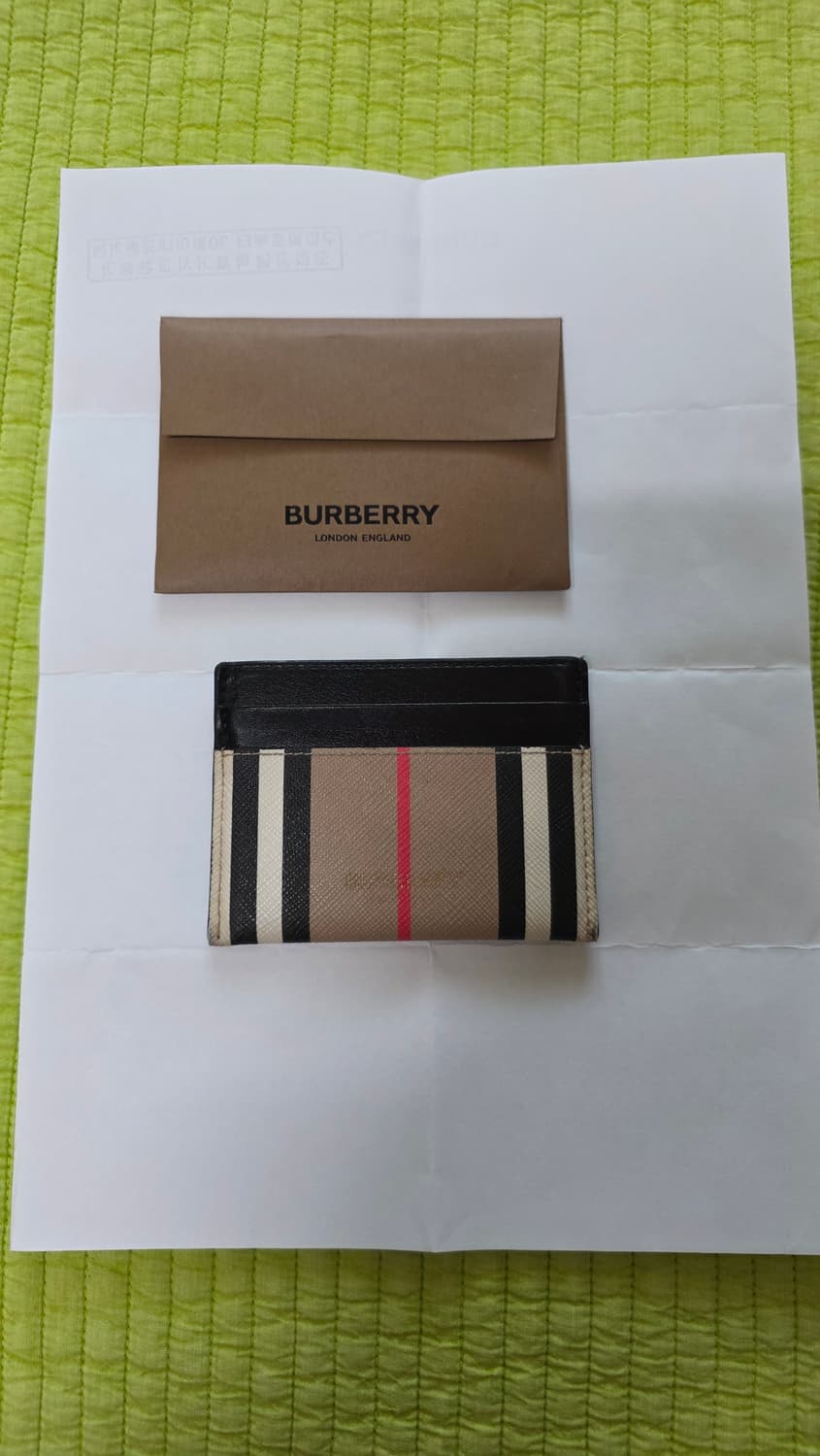 (정품) 버버리 아이콘 E-캔버스 샌돈 카드지갑/남녀공용/개인/팝니다. 상품이미지1