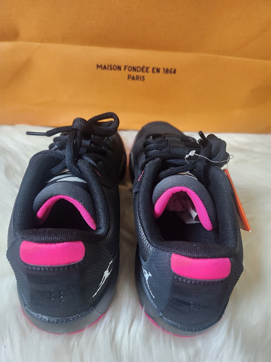 나이키 조던 루카 .77 PF 블랙/핑크 265mm 새상품판매합니다. 상품이미지4