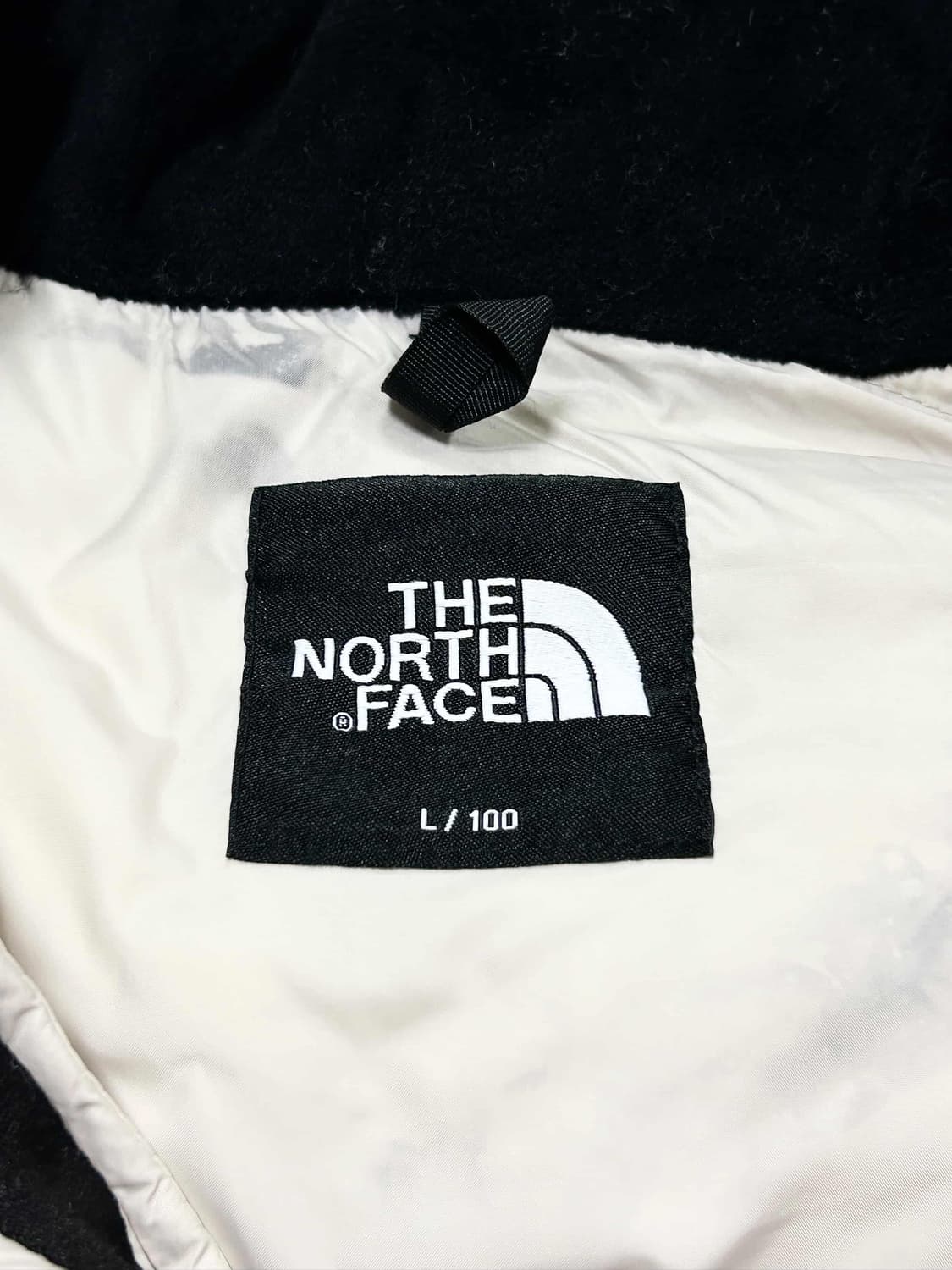 노스페이스 눕시 화이트 패딩조끼 상품이미지8