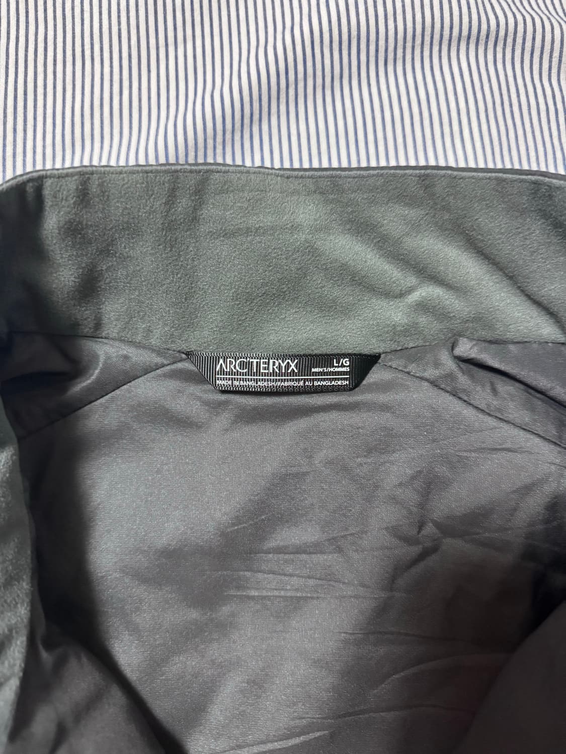 (새상품급) 아크테릭스 아톰 자켓 그래파이트 L 상품이미지7