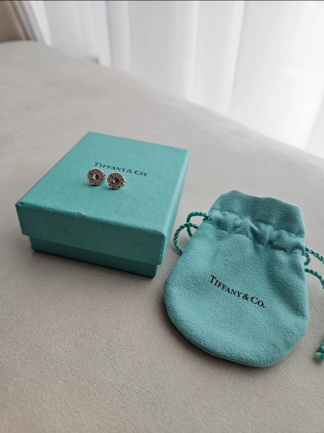 티파니앤코 써클 귀걸이 상품이미지1