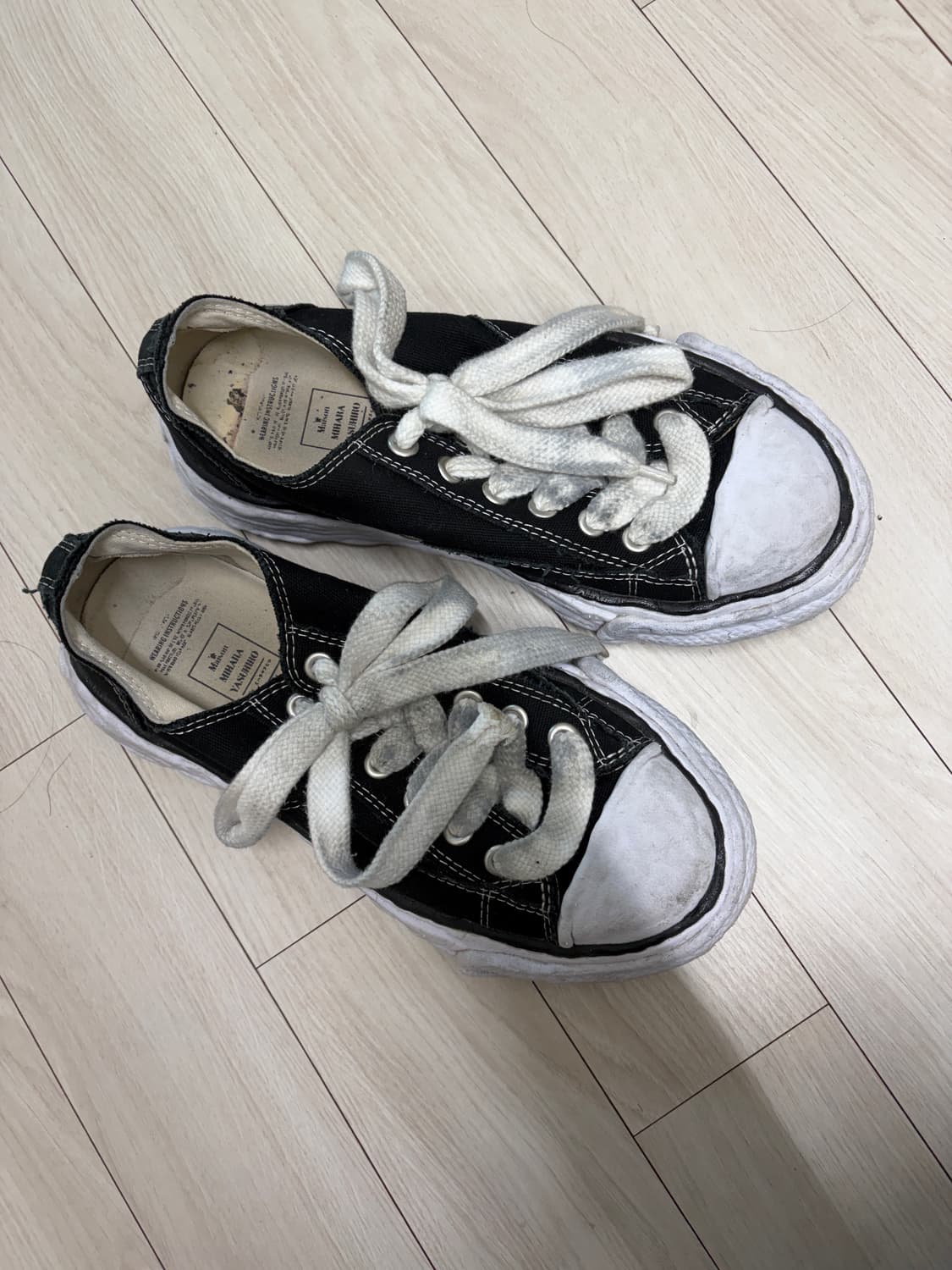 메종 미하라 야스히로 피터슨 OG 솔 캔버스 로우 스니커즈 블랙 상품이미지3