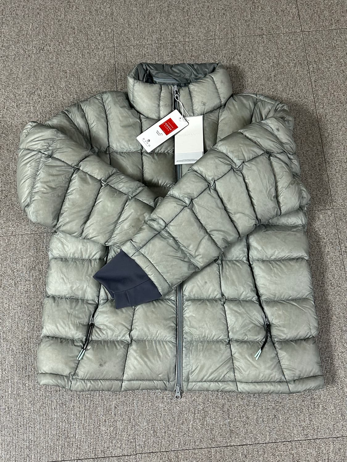 999휴머니티 25fw 경량패딩(Light grey) 3사이즈 상품이미지1