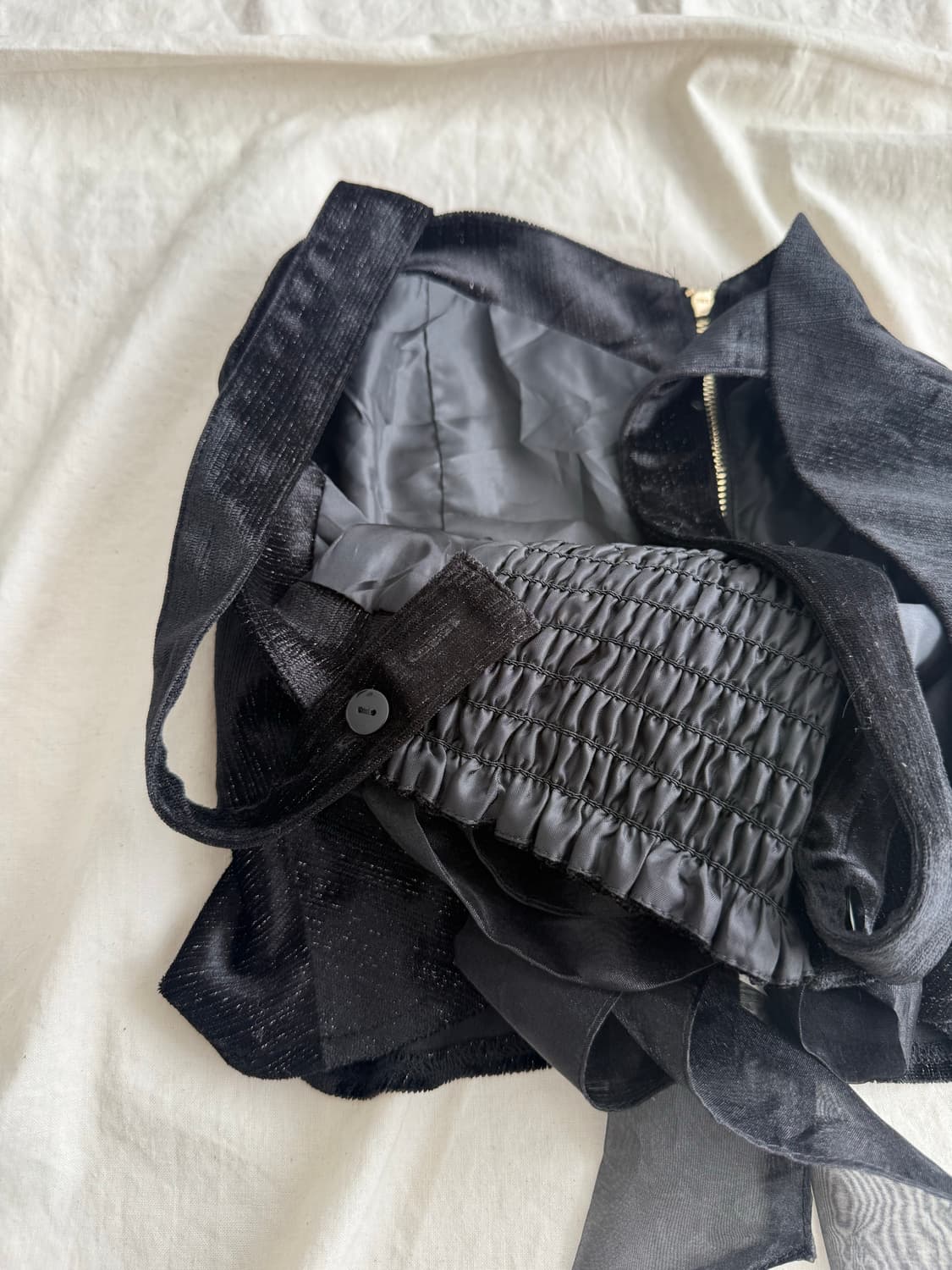 엑시즈팜 로걀 러블리 크롭 슬리브리스 상품이미지7