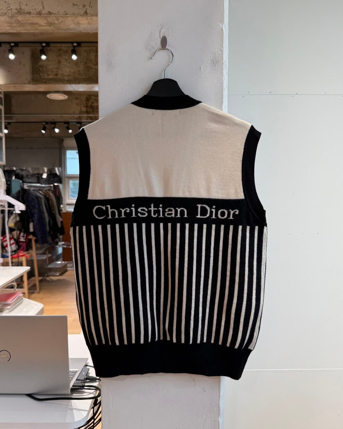 크리스찬 디올 몬슈어 스포츠 베이지 오블리크 니트 베스트  상품이미지7