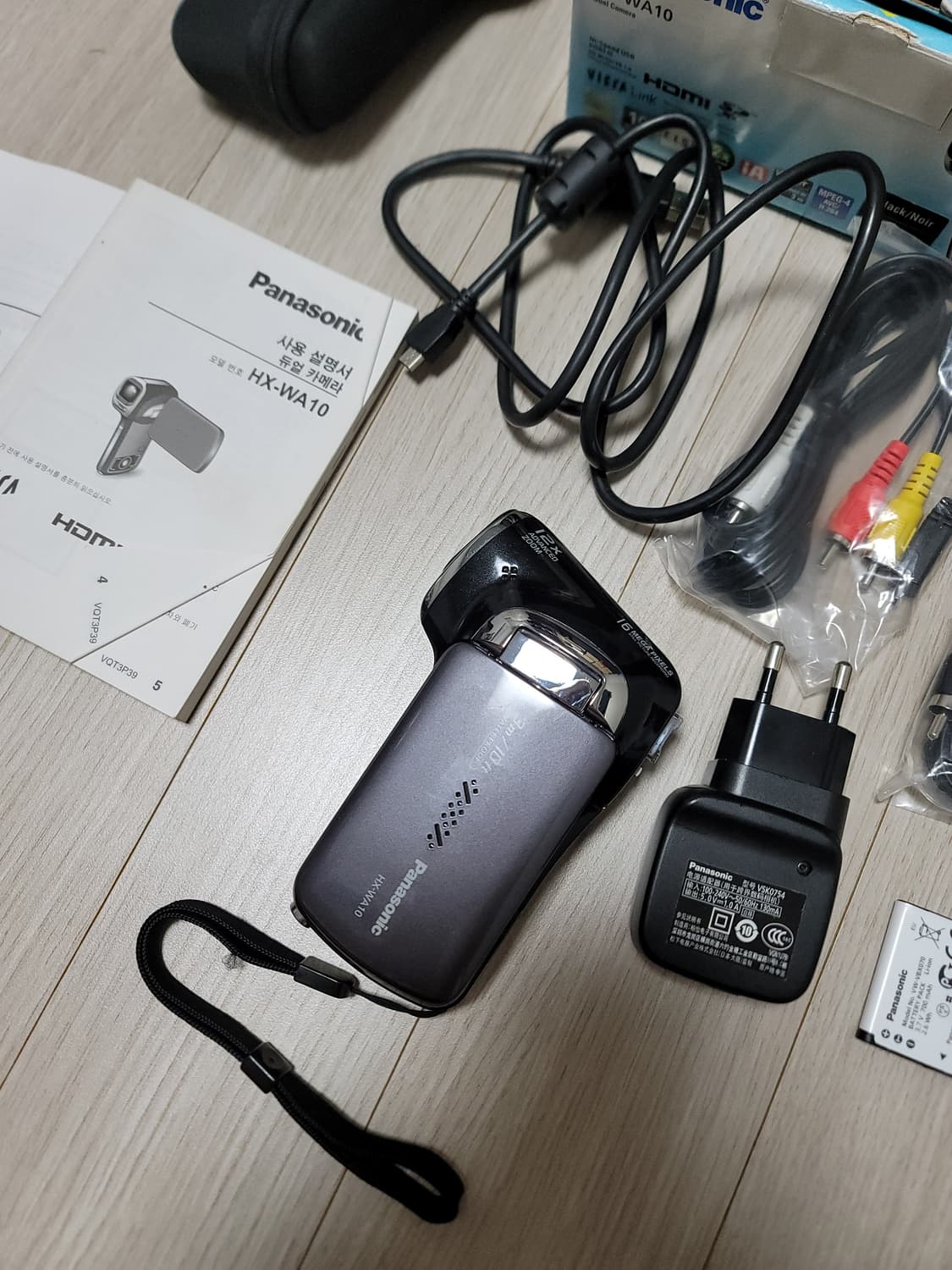 파나소닉 HX-WA10 카메라 캠코더 뉴진스 판매합니다 (방수) 상품이미지2