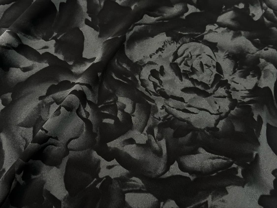 Givenchy black rose midi skirt 상품이미지5