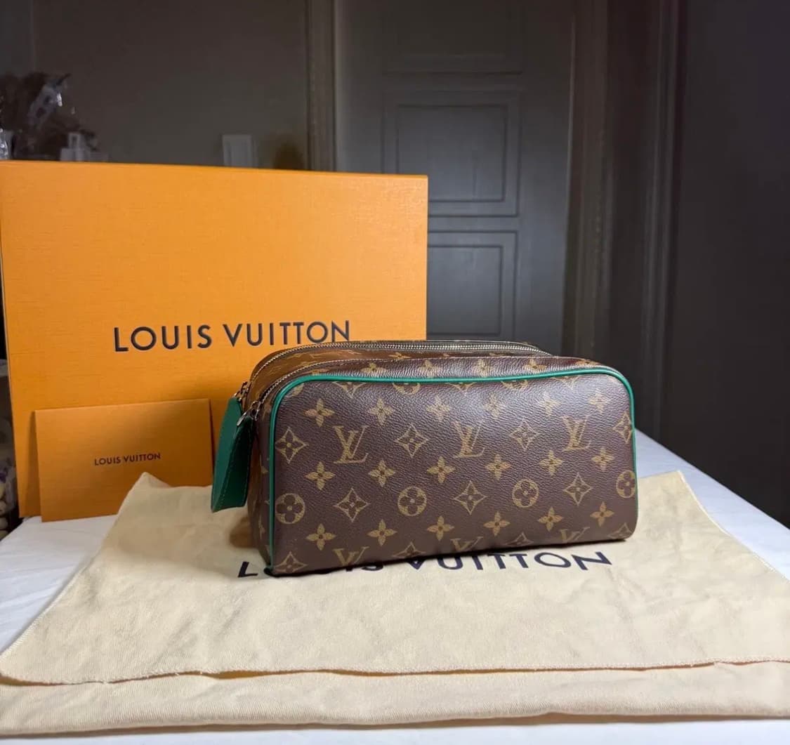 [정품/새상품] 루이비통 돕키트 마카사르 상품이미지1