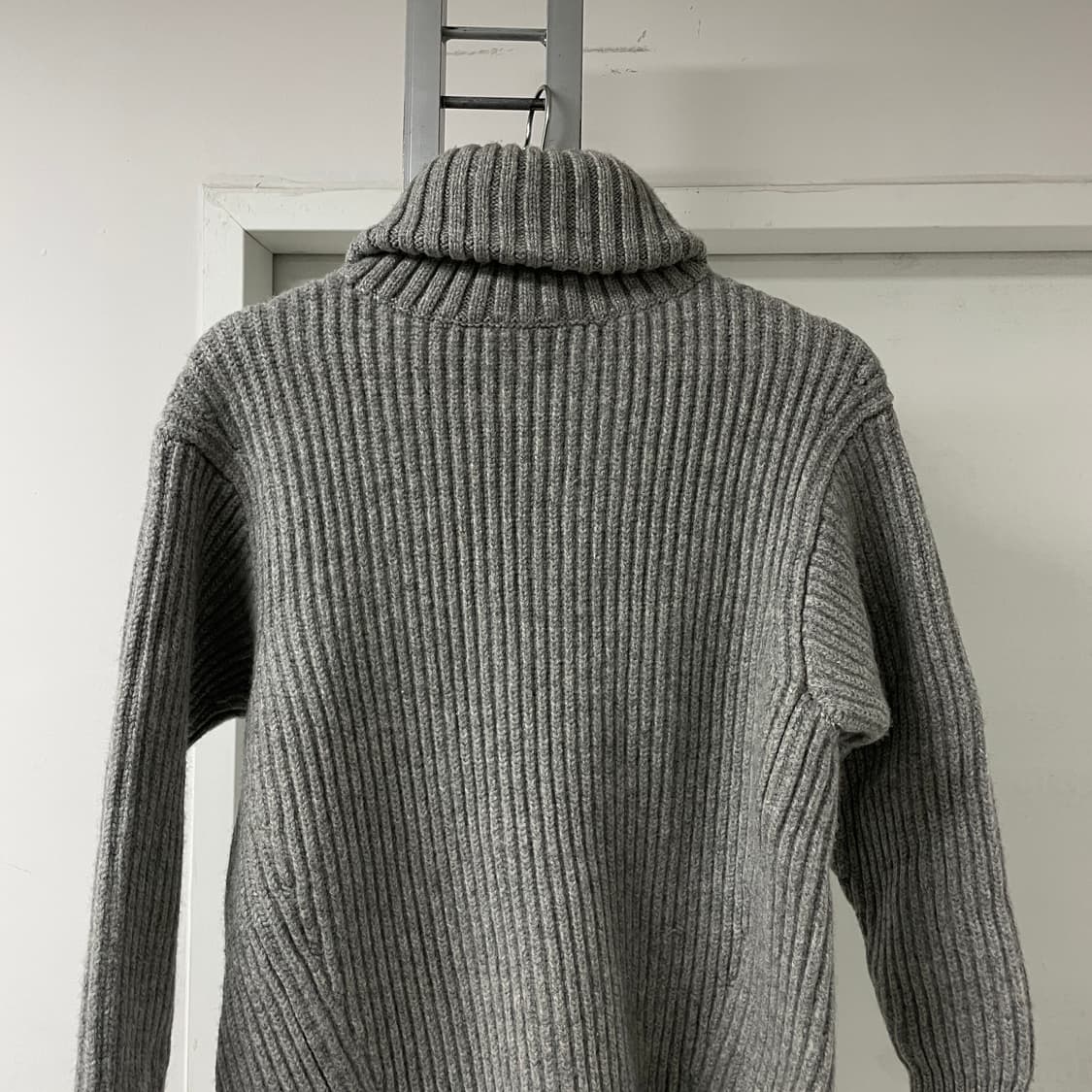 아크네스튜디오 목폴라 니트 그레이 S(W) 상품이미지2
