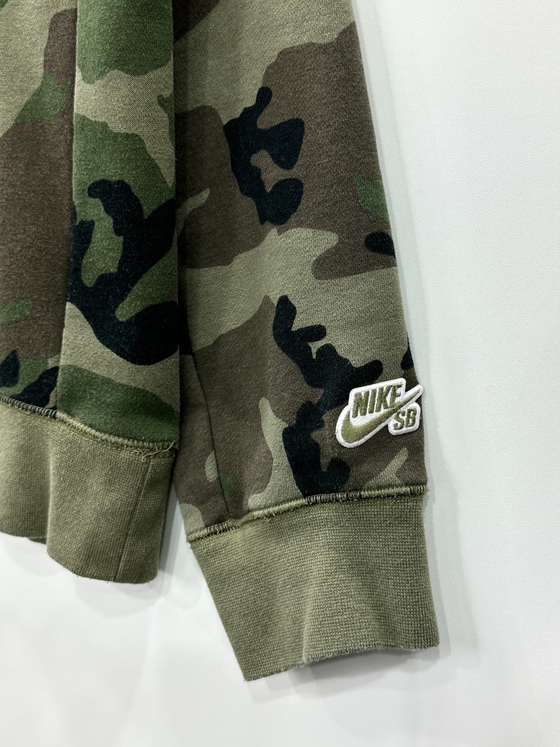  나이키 SB 카모 맨투맨 L 상품이미지3
