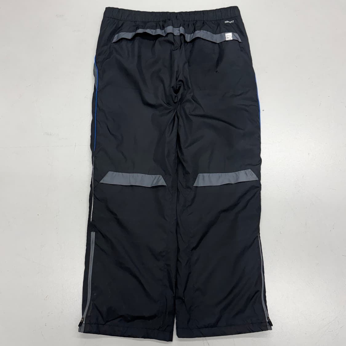 나이키 00s 스우시 올드스쿨 와이드 바람막이 트랙팬츠 상품이미지3