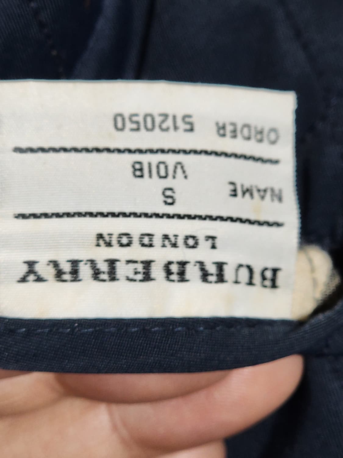 (S) 버버리 퀼팅자켓 네이비 누빔점퍼 안감 노바체크  상품이미지6