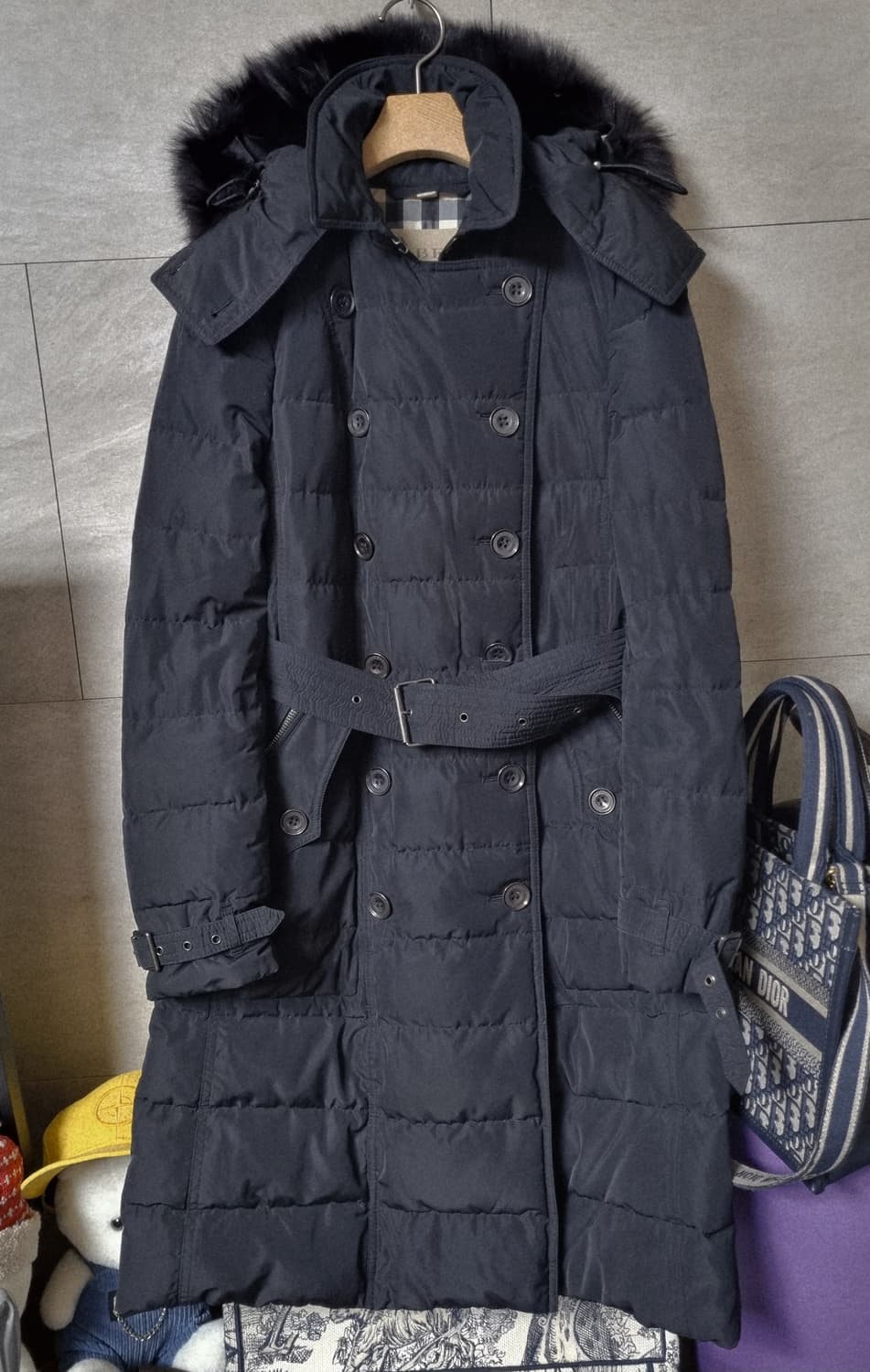 정품)  버버리 브릿  폭스퍼  구스다운 자켓  상품이미지1