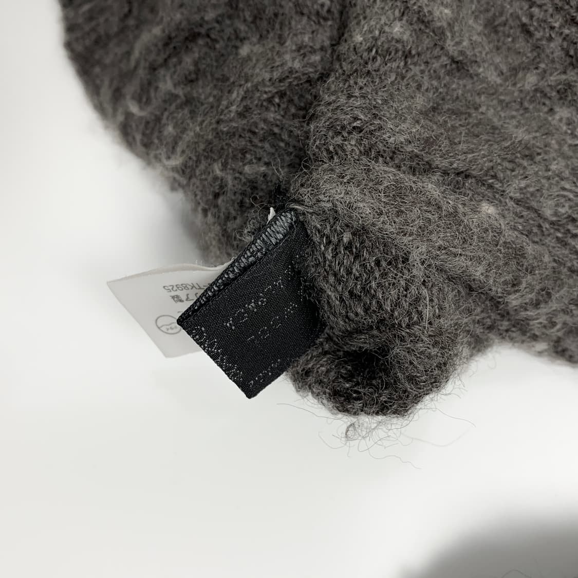 프라다 슈퍼 롱 슬리브 브이넥 가디건 상품이미지9