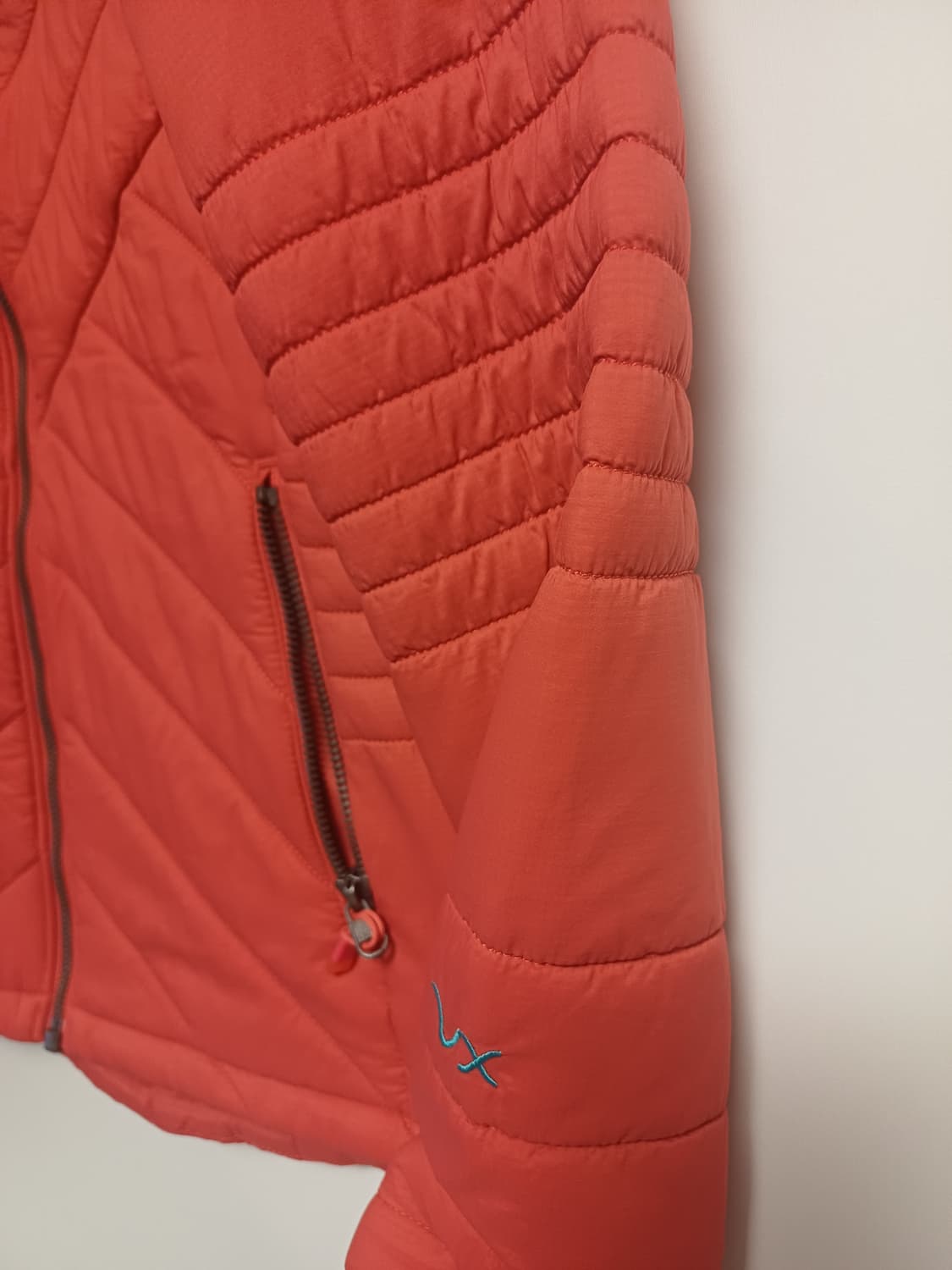 노스페이스 여성 패딩 85(S) / 폴리 충전 / 경량 아웃도어 상품이미지3