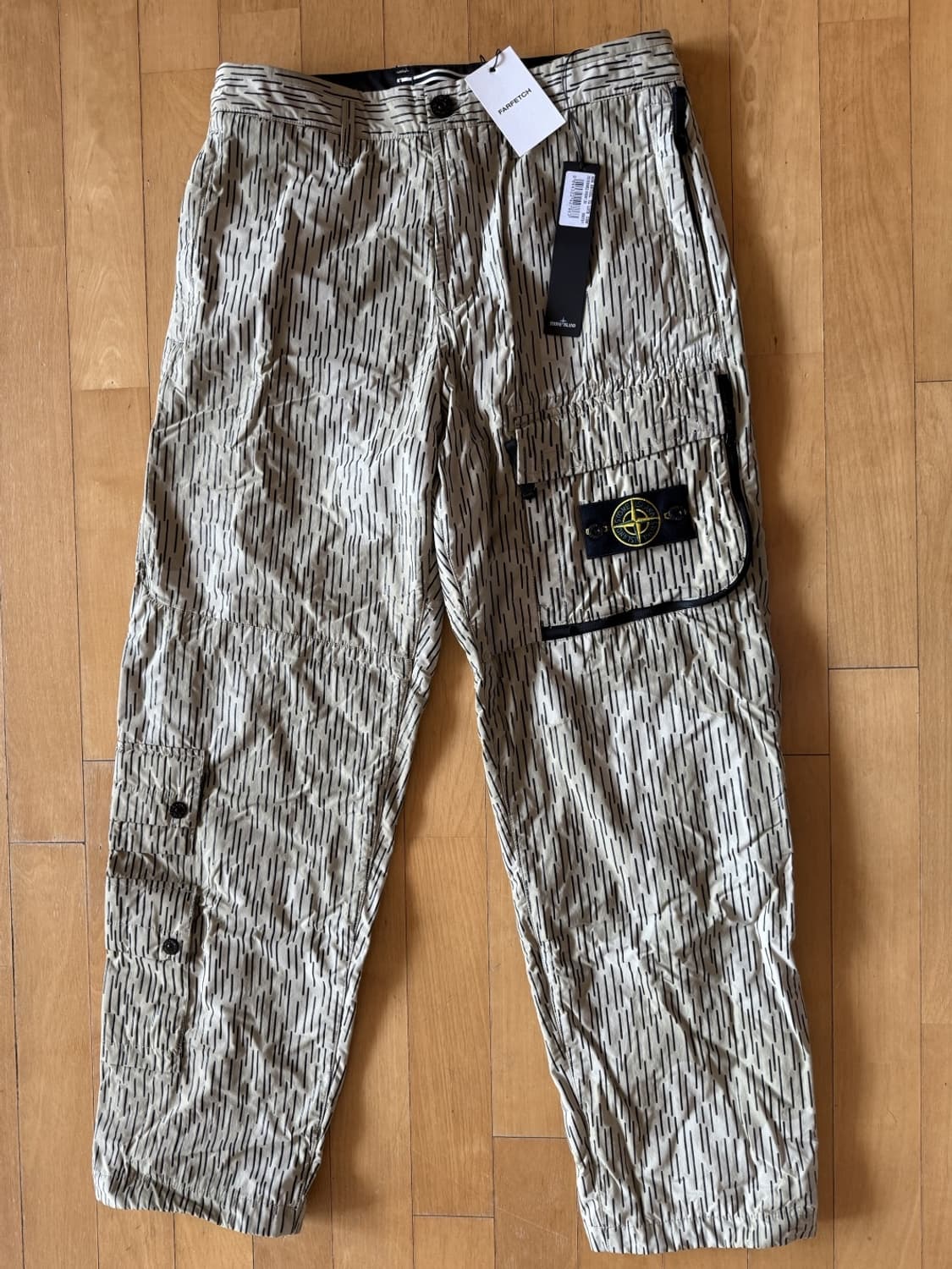 스톤아일랜드 레인 카모 나슬란 라이트 카고 팬츠 상품이미지4