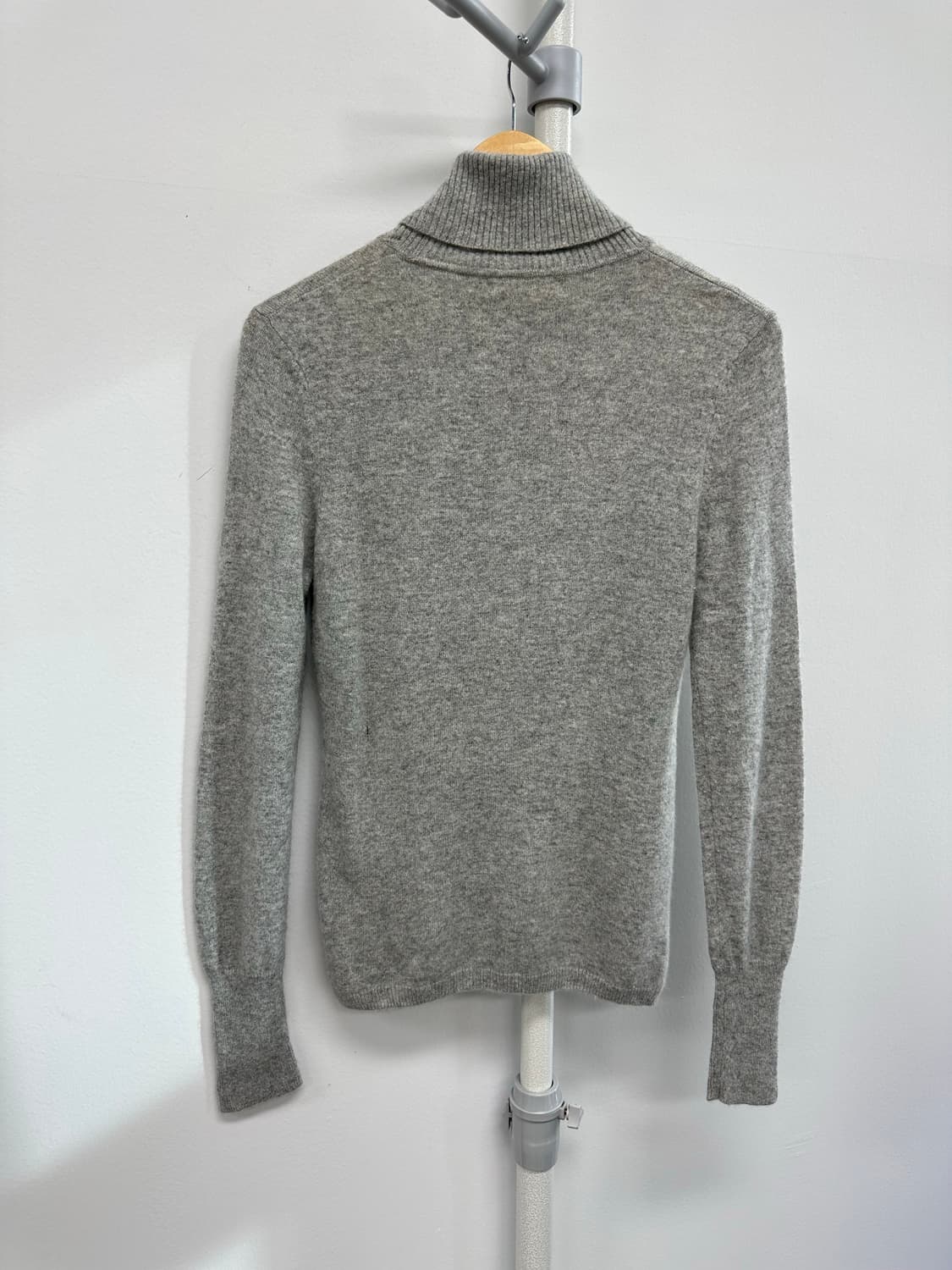 유니클로 캐시미어 터틀넥 니트 상품이미지5