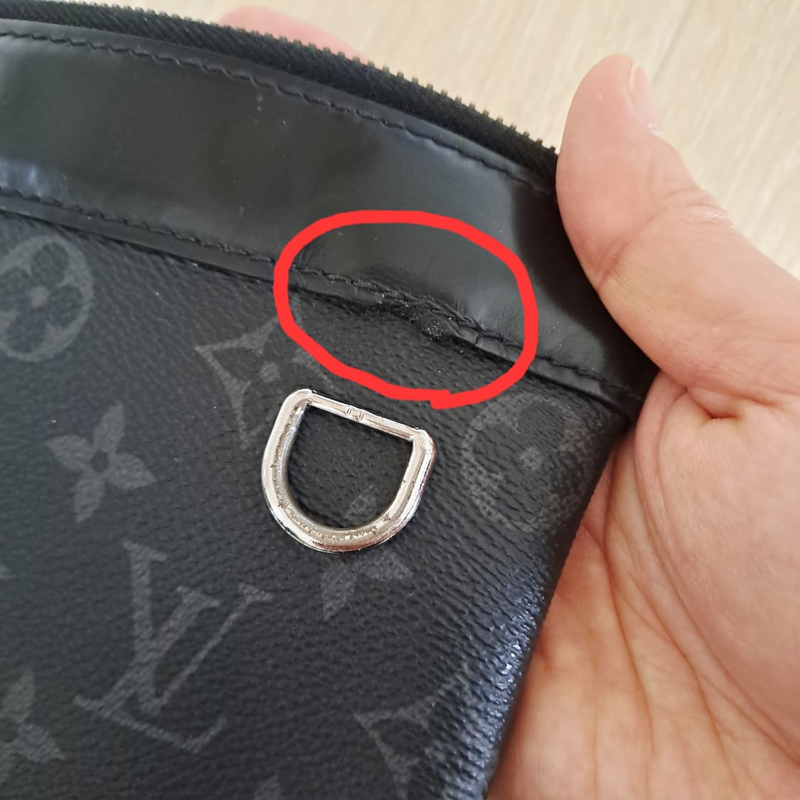 [100%/정품] 루이비통 포쉐트 모노그램 이클립스 클러치,루이비통클러치 상품이미지9