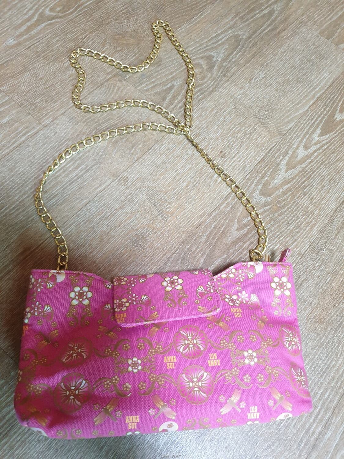 명품 안나 수이(ANNA SUI 정품)화사한 핑크컬러 금장체인 클러치겸  상품이미지2