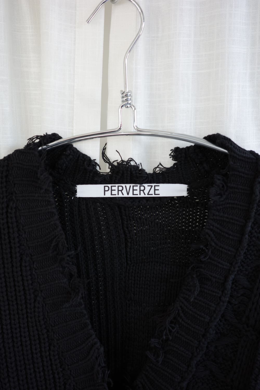 Perverze 퍼버즈 데미지 니트 가디건 상품이미지3