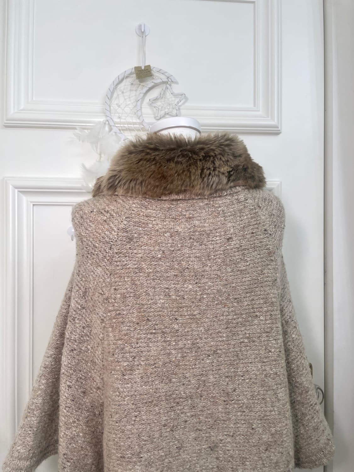 beige fur point double cape cardigan 상품이미지4