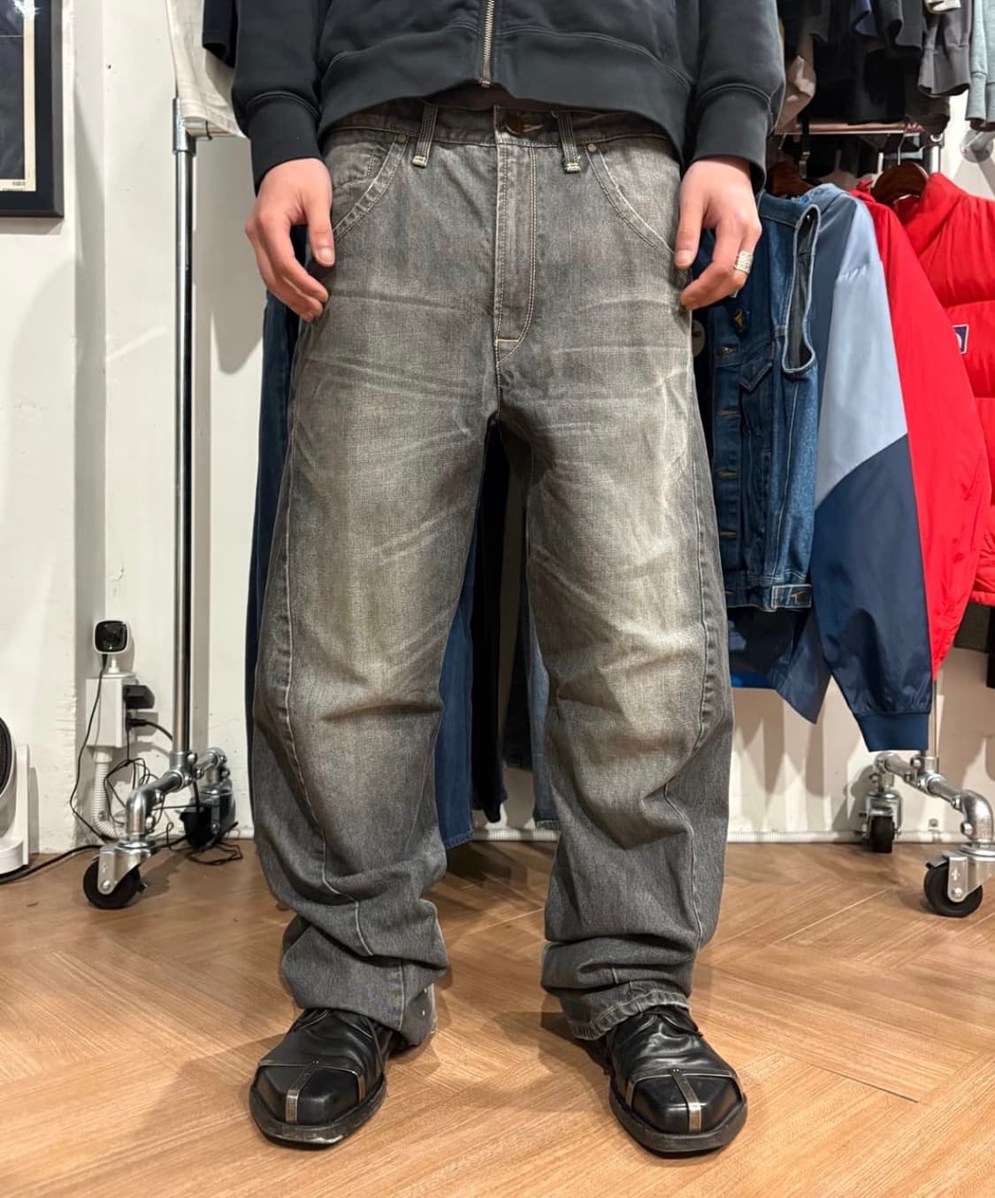 리바이스 엔지니어드진 신치백 상품이미지3