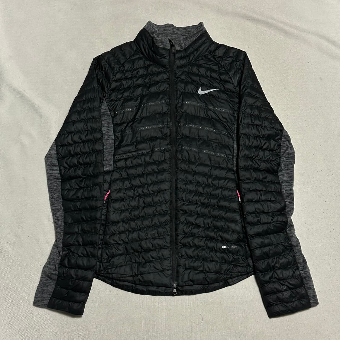 M 나이키 우먼 에어로로프트 자켓 상품이미지2
