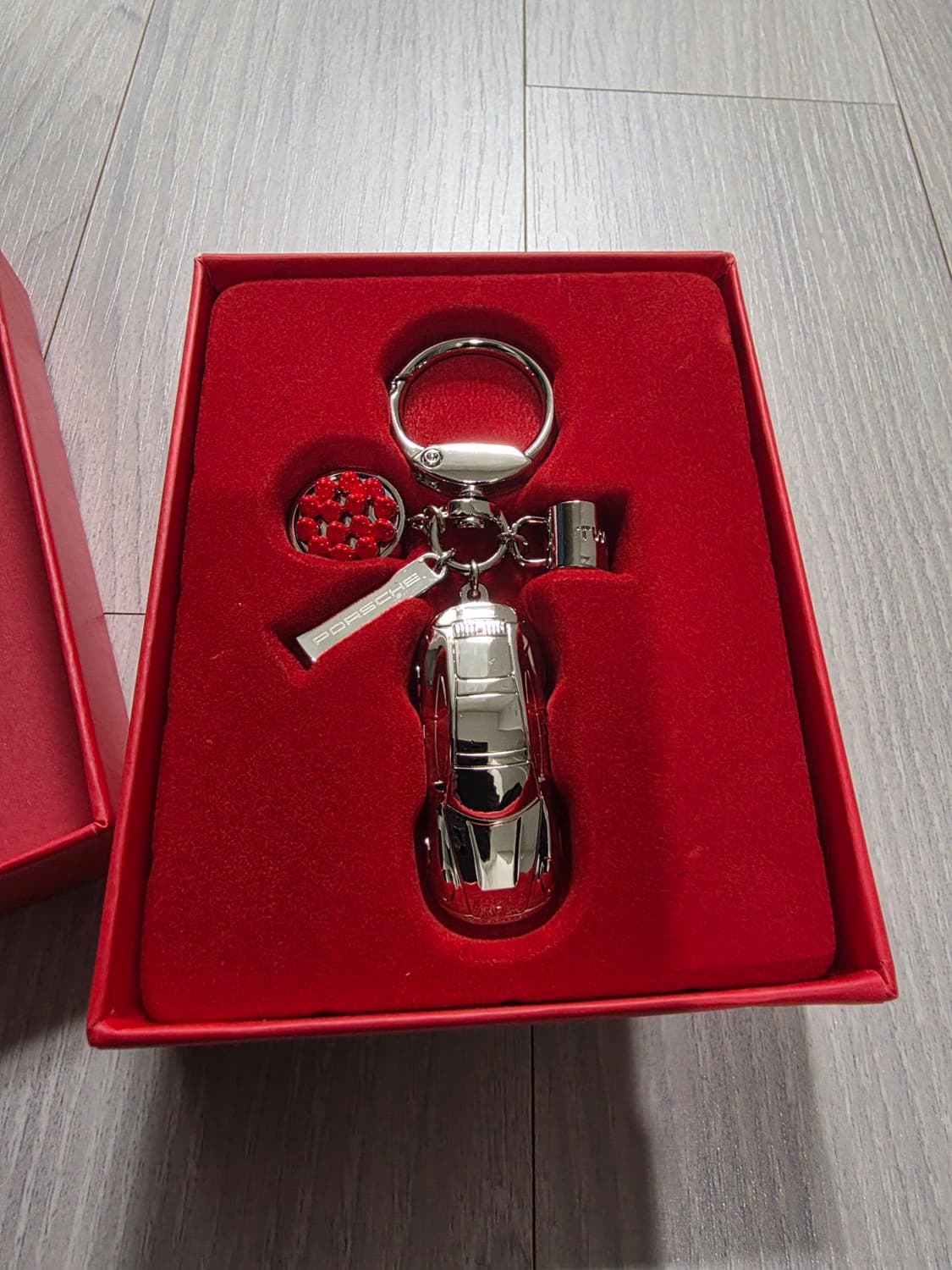 투썸  x  포르쉐 차량 키링  실버 (새상품) 상품이미지2