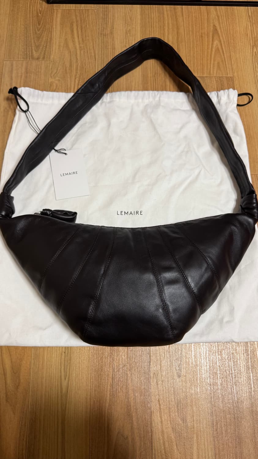 르메르 크루아상백 미디움 다크 초콜릿 상품이미지1