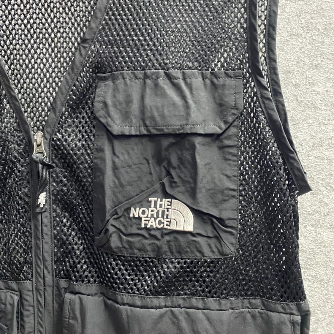 노스페이스 블랙 익스플로어링 메시 베스트 B4108 상품이미지3