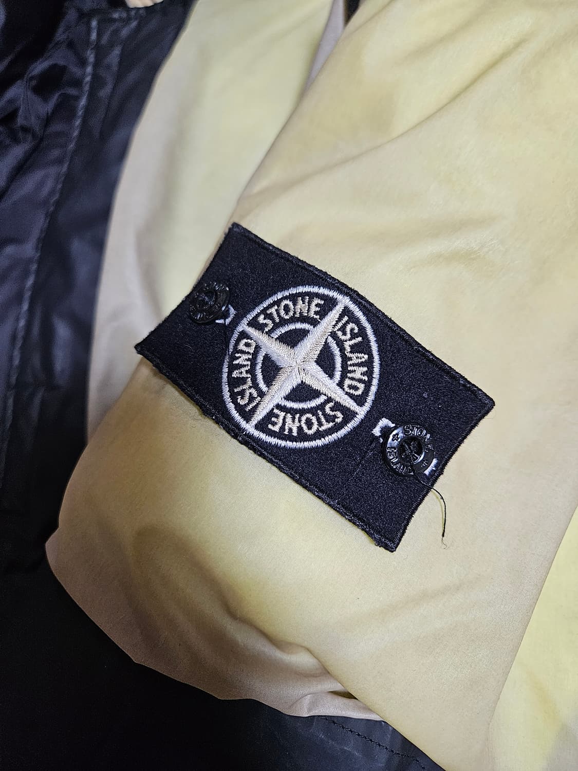 (정품)스톤아일랜드 아이스레진 패딩 L 상품이미지4